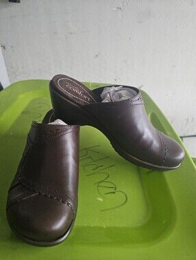 Brown Leather Slip-On Wedge Mules